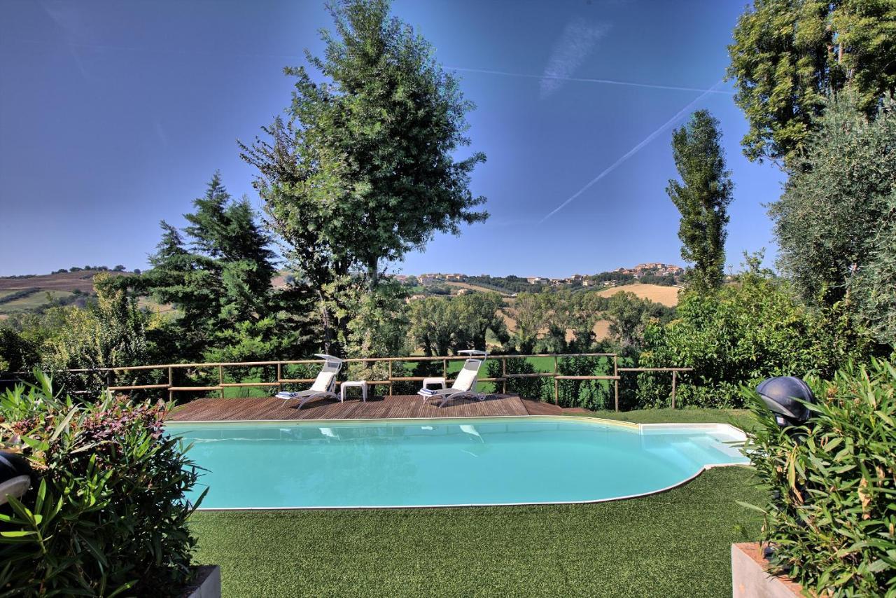 Grande Villa Storica Per Vacanze Con Giardino Privato E Piscina Ostra Dış mekan fotoğraf