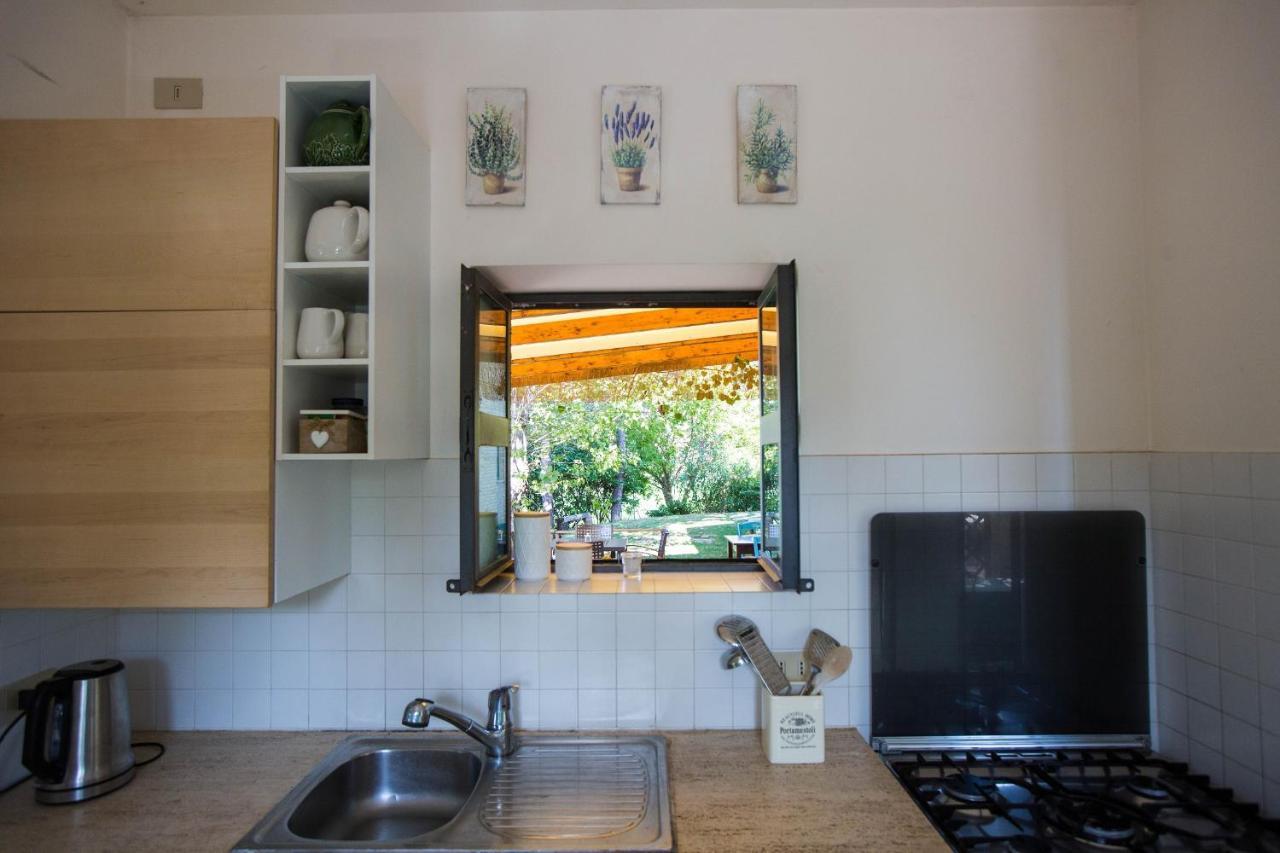 Grande Villa Storica Per Vacanze Con Giardino Privato E Piscina Ostra Dış mekan fotoğraf