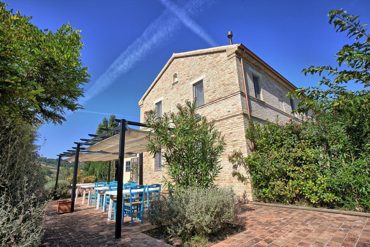 Grande Villa Storica Per Vacanze Con Giardino Privato E Piscina Ostra Dış mekan fotoğraf