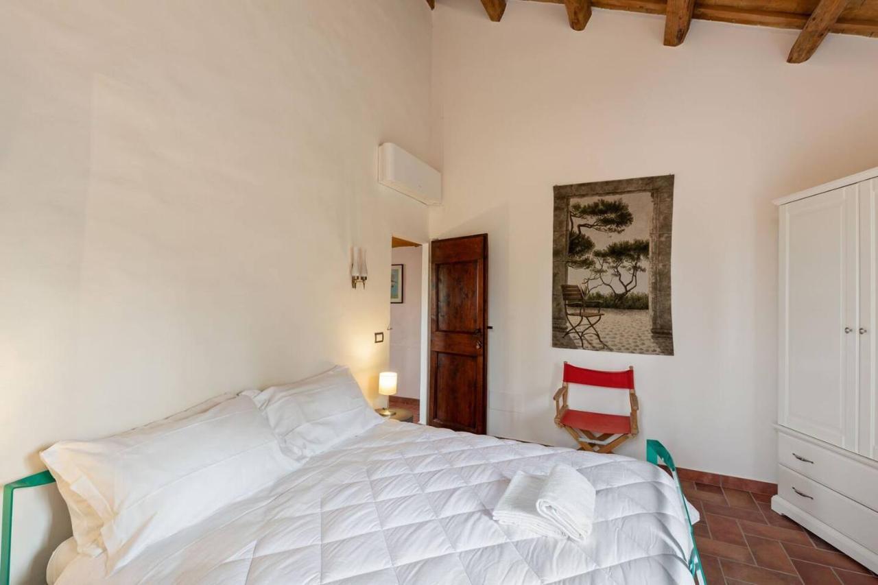 Grande Villa Storica Per Vacanze Con Giardino Privato E Piscina Ostra Dış mekan fotoğraf