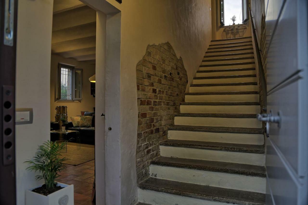 Grande Villa Storica Per Vacanze Con Giardino Privato E Piscina Ostra Dış mekan fotoğraf